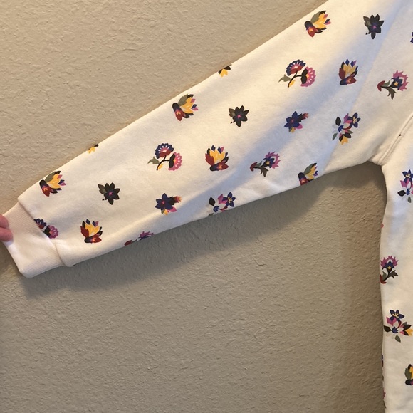 Vera Bradley Crew Neck Sweatshirt in Airy Rosa Floral Print - Picture 3 of 9